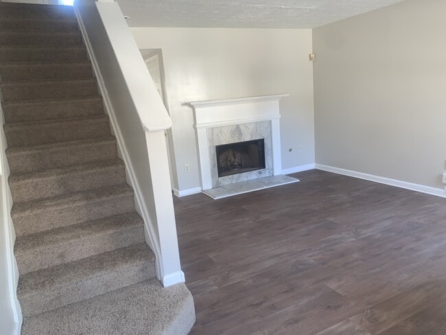 Photo - 2347 Wellington Cir