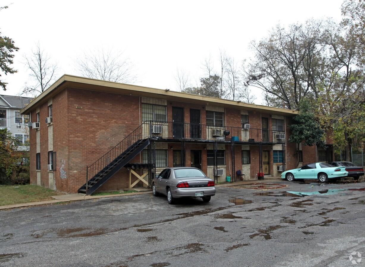 Primary Photo - 3335 Henry Ave Apartments