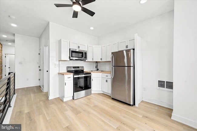 Photo - 4837 N 15th St Unit B