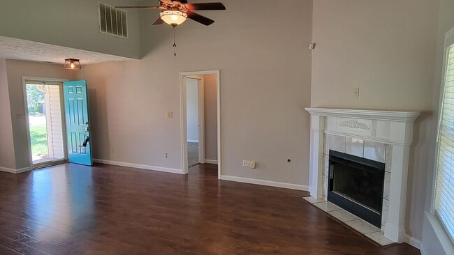 Photo - 39 Baker Dr
