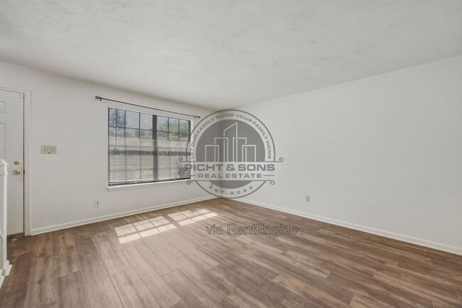 Photo - 2408 Fred Smith Rd