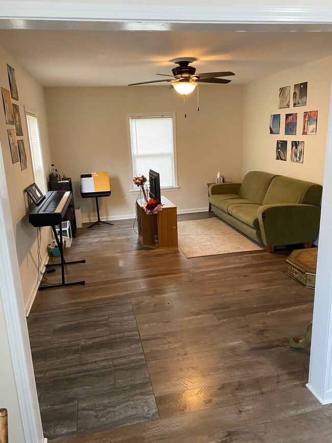 Photo - 205 S Lynn St Unit 205 B Lynn