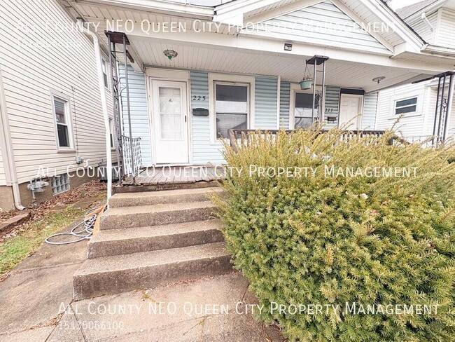 Photo - 225 Pleasant Ave