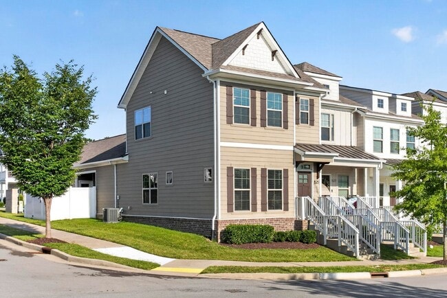 Photo - 1525 White Tip Ln
