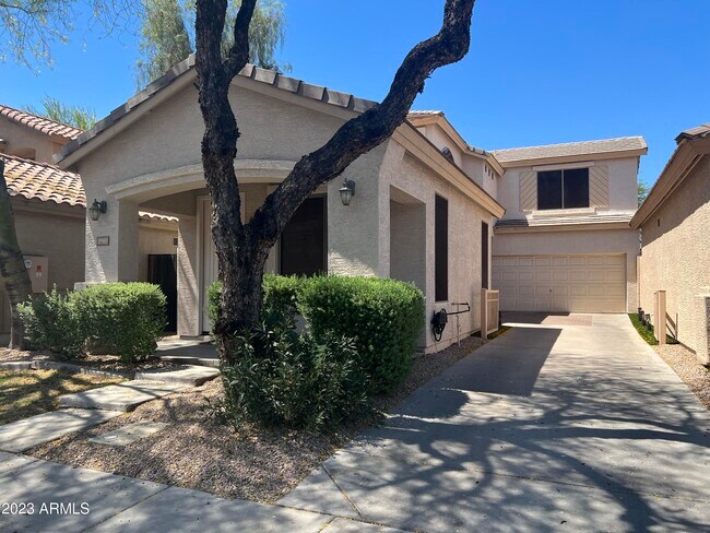 Photo - 1910 W Park Pl