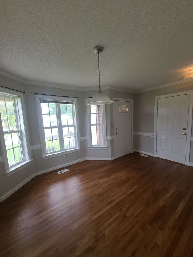 Photo - 110 Cambridge Dr