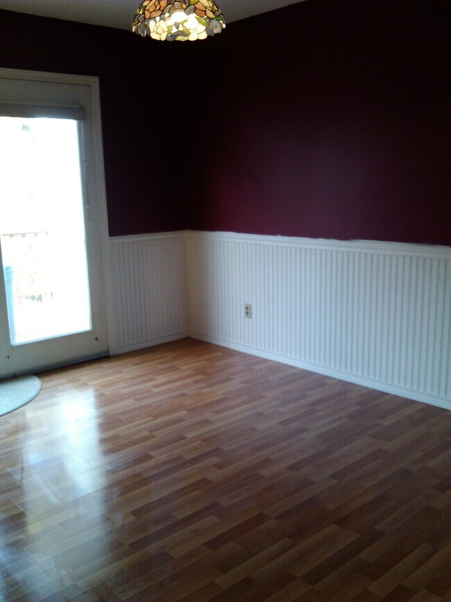 Diningroom - 660 Tower St