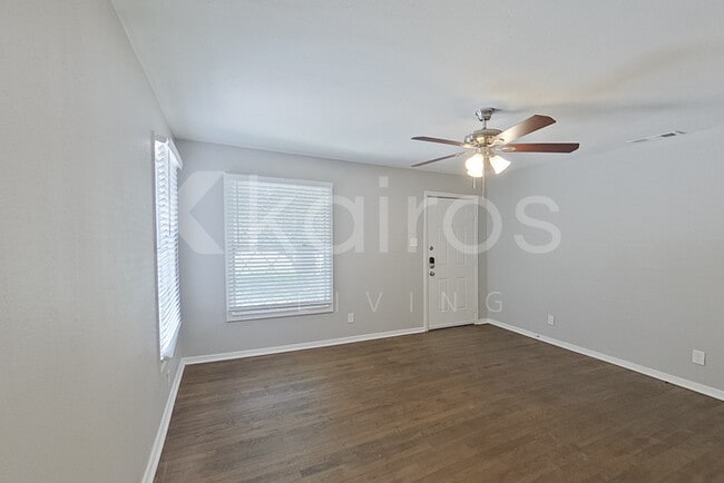 Photo - 508 W 8th St