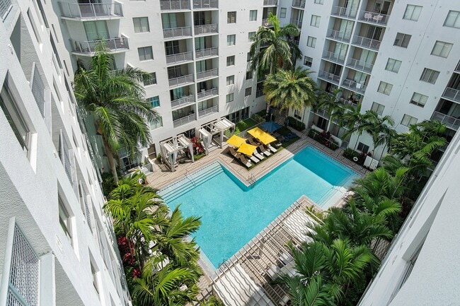 Pearl Dadeland