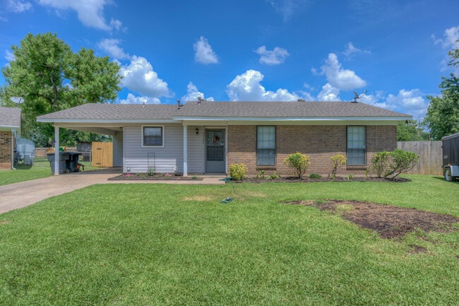 Building Photo - 4703 General Scott Pl