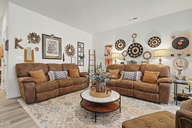 Photo - 3 Bedroom 2.5 Bathroom Townhome w/ 1 car garage in a prime location of Flowers Plantation