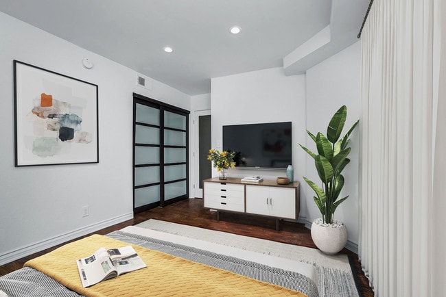 2330 North Cahuenga, LP