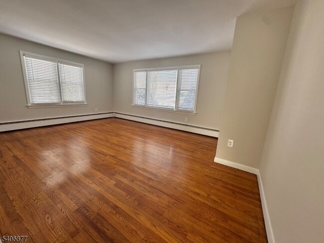 Photo - 156 E Prospect St