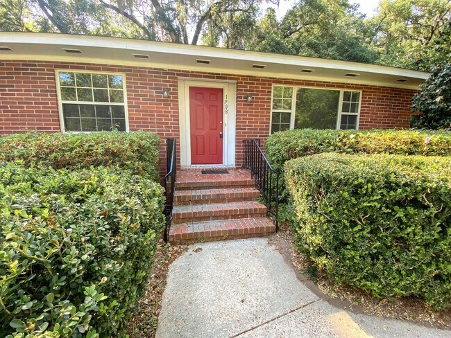 Photo - Beautiful Brick Home Off W. Tharpe Street ...