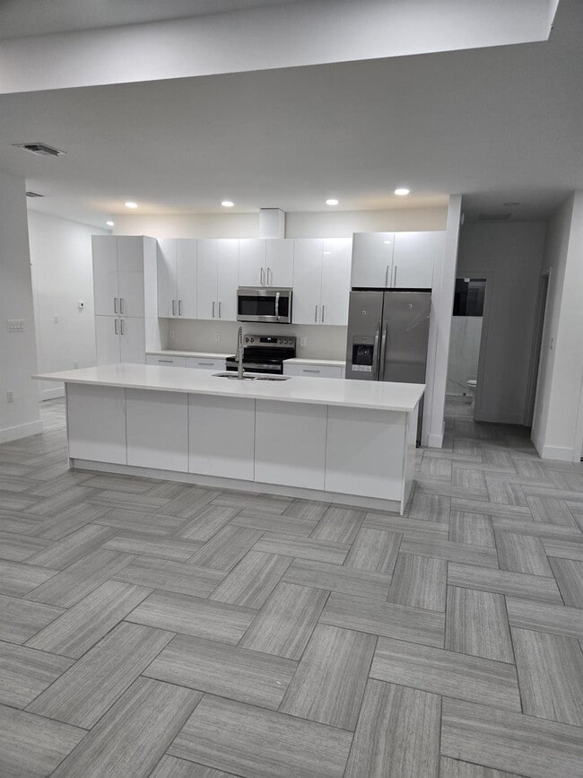 Photo - 239 Ave Del Centro