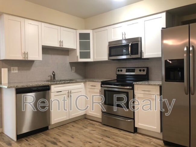 Photo - 3072 Meadow View Ave