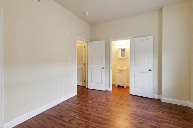 Photo - 4 br, 4 bath 4plex - 1700 CECIL B MOORE AV... Unidad 2F