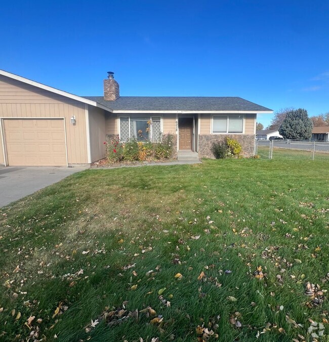 Building Photo - Duplex in Kennewick Rental