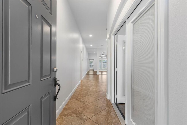 Photo - 1315 Cameron Park Ln