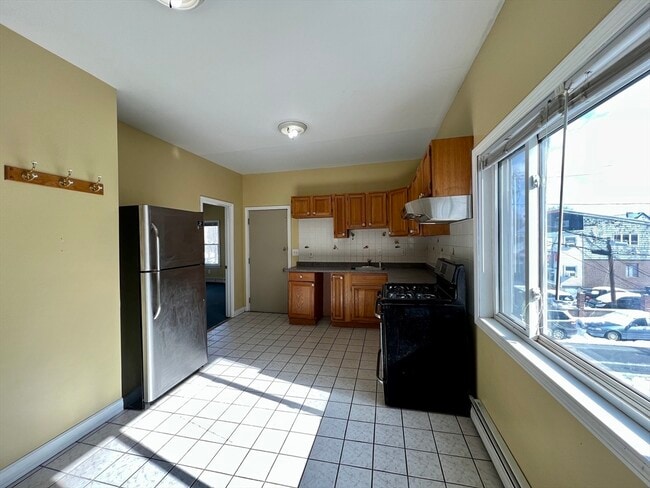 Photo - 1 Wyeth St Unit 2