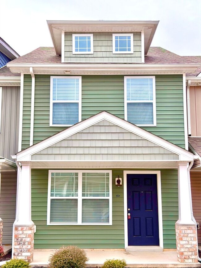 Photo - 235 Woodland Vly Ln