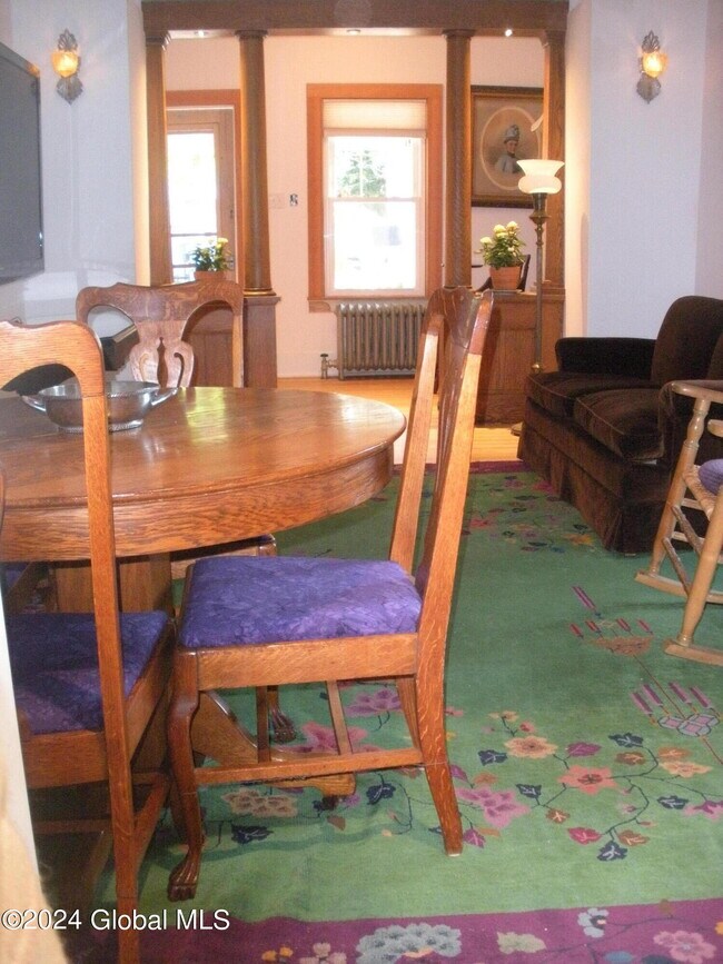 Photo - 258 Caroline St