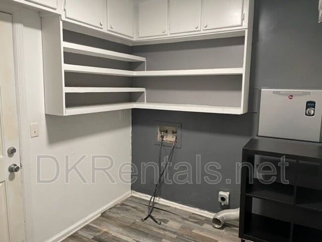 Photo - 5889 N Fulton Cir NW