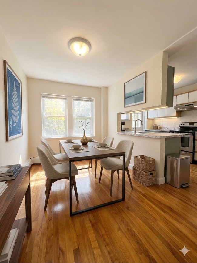 Photo - 31 Hammond Pond Pky