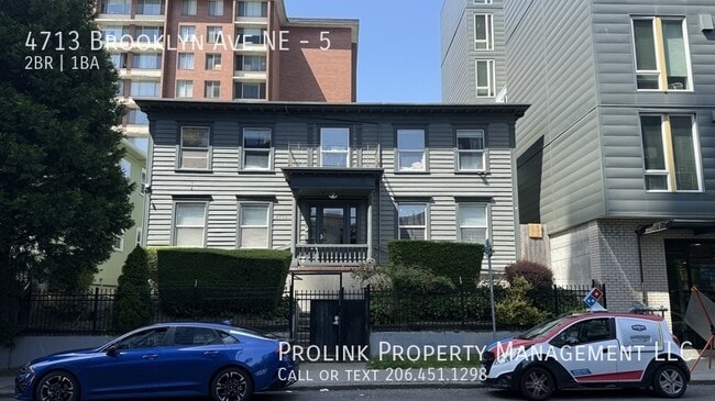 Building Photo - 4713 Brooklyn Ave NE Unit 5