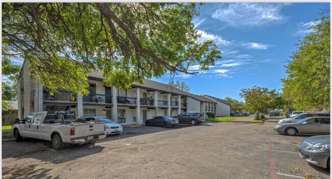 Maple Arms Apartments