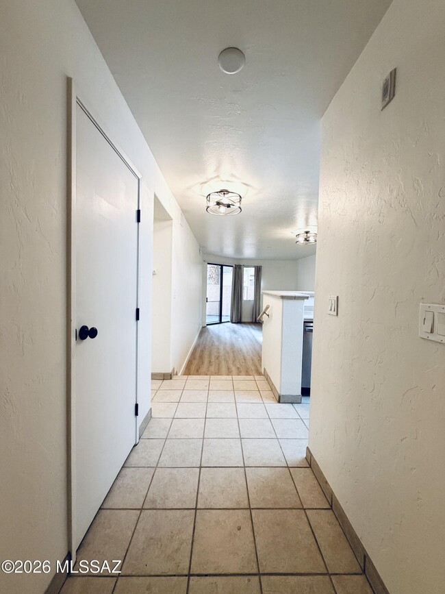 5675 N Camino Esplendora Unit 5126