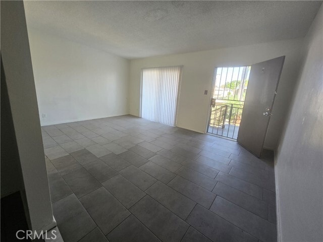 Photo - 2017 E Whiting Ave Unidad H