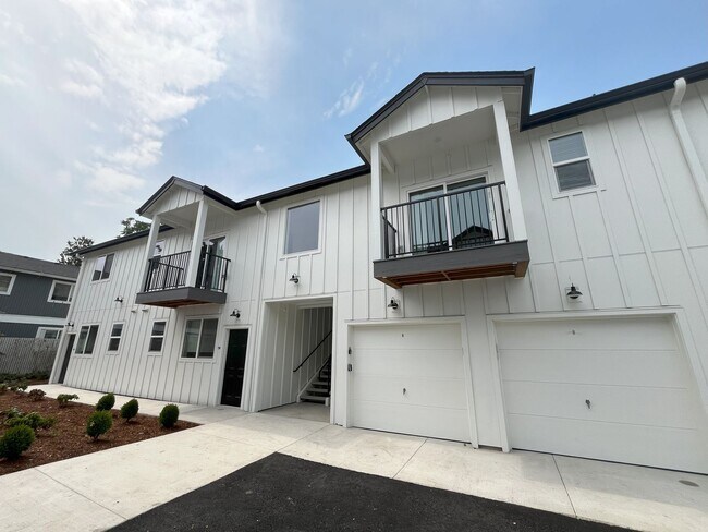7924 SE Mitchell St Unit C