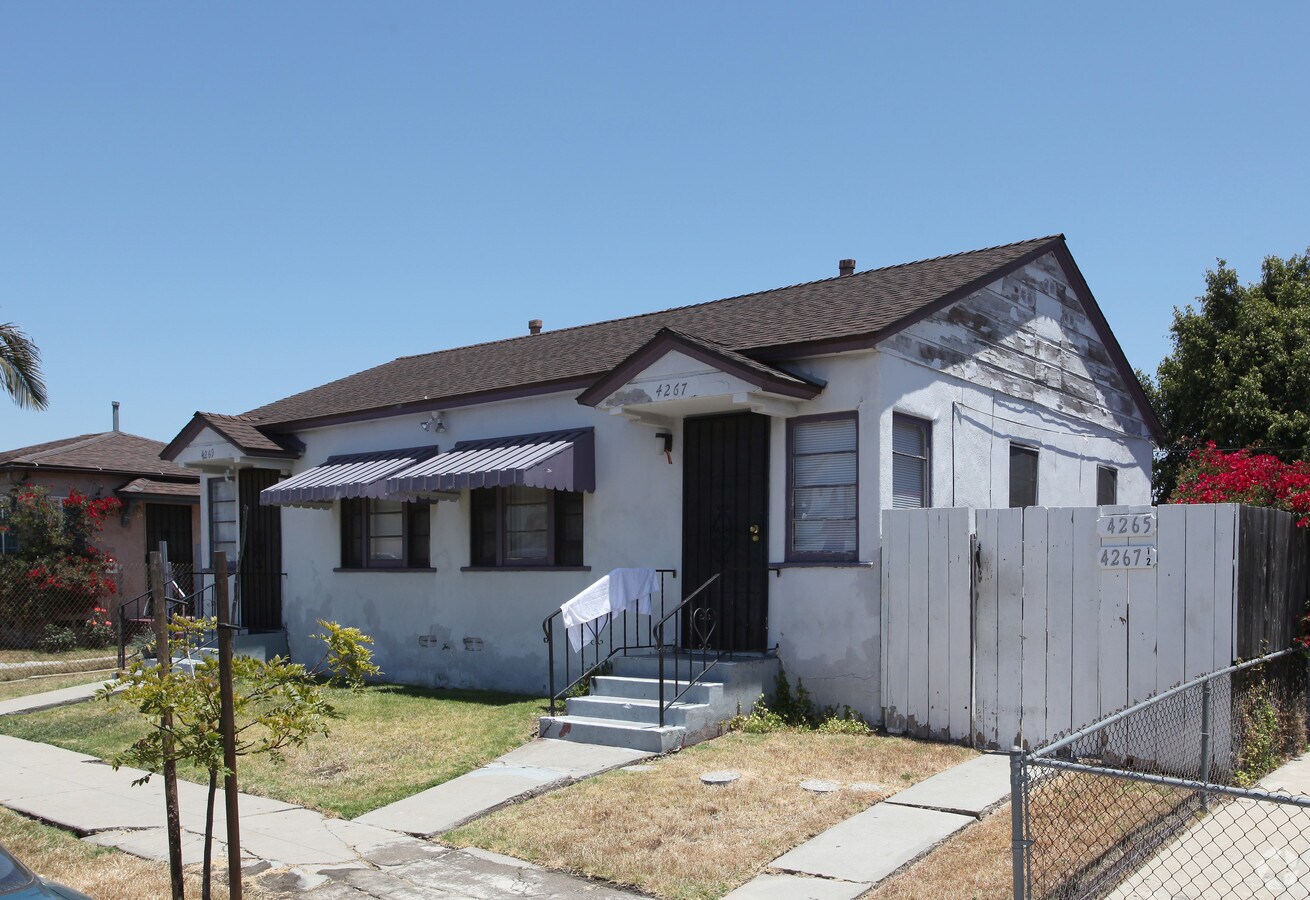 Photo - 4265-4267 34th St