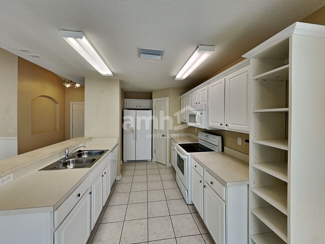Photo - 11895 Dunster Ln
