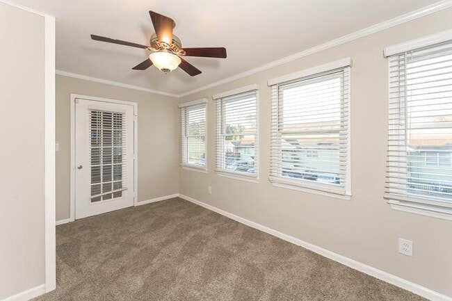 Photo - 2505 W Broad St Unit 122