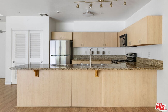 Photo - 630W W 6th St Unit 510