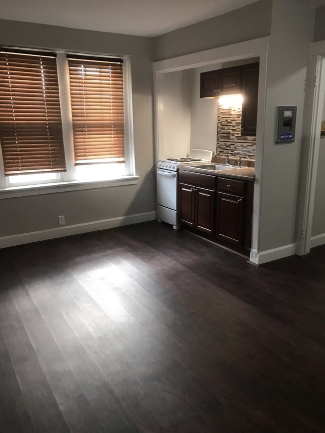 Photo - Lafayette Apartments