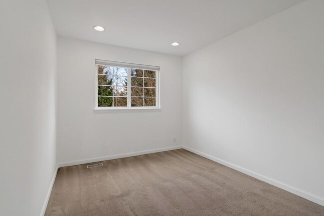 Photo - 3114 133rd Pl SE