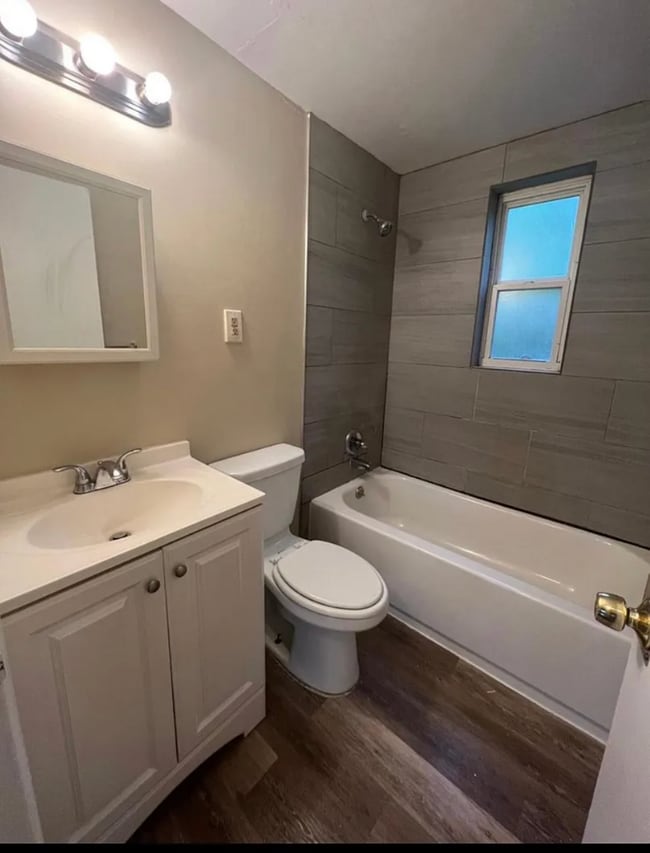 Photo - Updated 3-Bed Unit - Spacious!