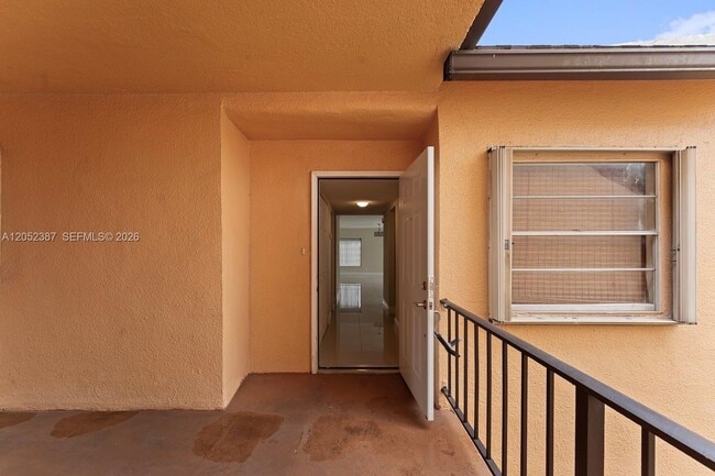 430 Commodore Dr Unidad 310
