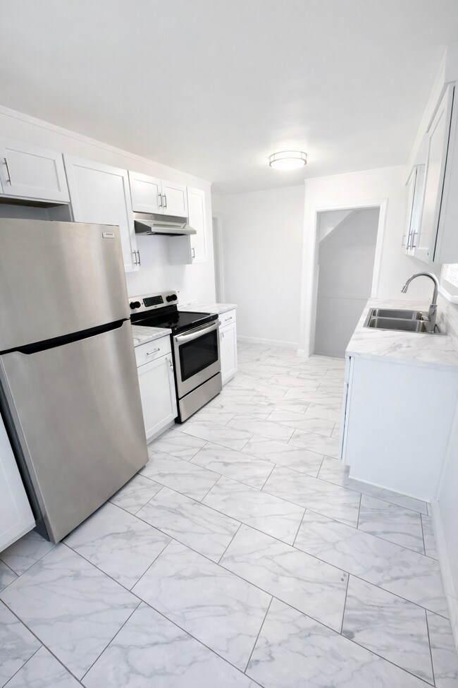 Photo - 14274 Kilbourne Ave