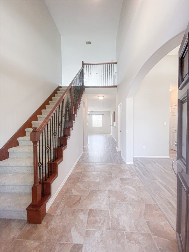 Photo - 6227 Carnaby Ln