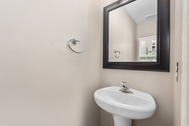 Photo - 19 Musk Rose Ct