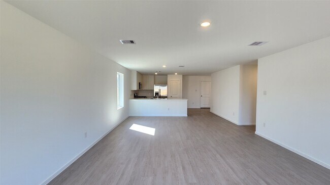 Building Photo - 6418 Begonia Trellis Dr