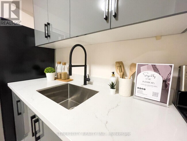 Photo - 1272 Gramercy Park Pl Unit 3