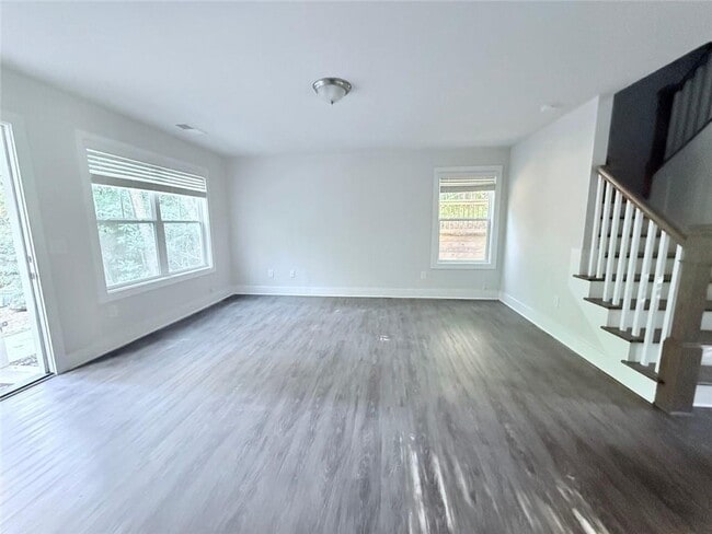 Photo - 5210 Phoenix St