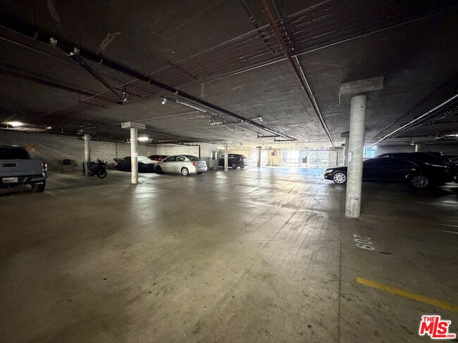 Photo - 326 S Manhattan Pl Unit 107