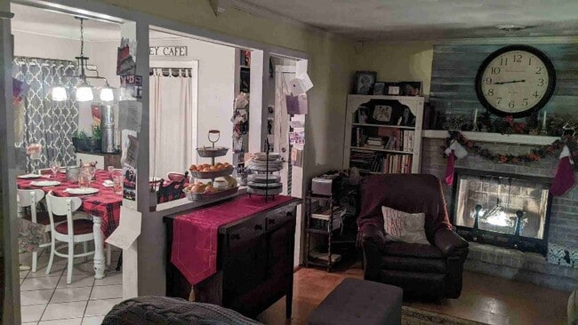 Photo - 4805 Linda Ct Unit 1