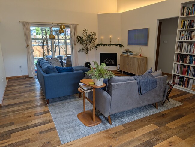 Photo - 2319 S 18th St